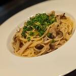 ル　シャン  - きのこの和風パスタ