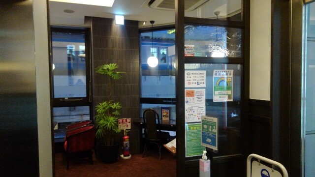 Kissa Shitsu Renoir Okachimachi Minamiguchi Ekimae Ten photo 5