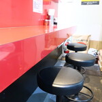 ラーメン二郎 - 店内の様子