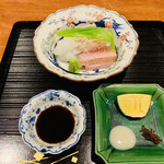 御料理 古川 - 玄海のヒラメ、三日間寝かせたアオリイカ、長崎上五島のよこわ鮪のトロ〜島根県の藻塩、塩麹、お醤油で〜
      