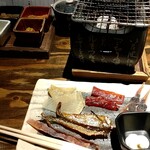 さけ富 - 干物炙り5種　590円