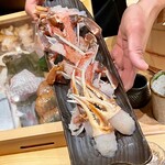 鮨処 池上 - 生の松葉蟹