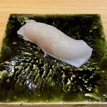 鮨処 池上 - 追加：アオリイカの耳 生を塩で