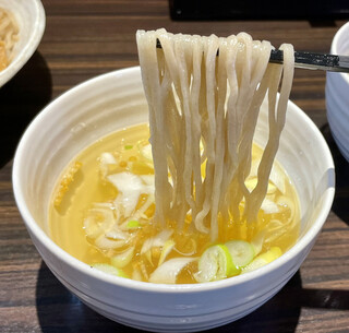 Ramen Kengou - つけ麺の麺は細麺です✨