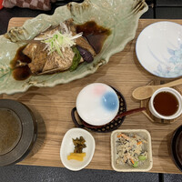 季節の魚と釜飯 魚信 - 