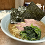 横浜ラーメン 武蔵家  - 