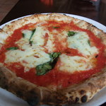 トラットリア エ ピッツェリア アミーチ - マルガリータ