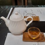 趙の飲茶 888 - 中国茶は、ポットで提供。