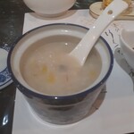 趙の飲茶 888 - さつまいものお粥、えび入り。