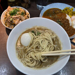 ヌードル＆スパイスカレー 今日の1番 - 