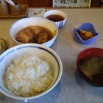 よしのや食堂 - 豚角煮定食