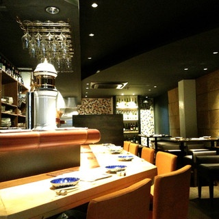 [Wine, skewers, and obanzai] The chic interior is perfect for a date ◎