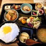 Kamakura Ya - 日替り お魚 御膳 1,188円、卵かけご飯にする 605円(税込)