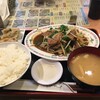 謝謝ラーメン - 料理写真:「レバニラ炒め定食」（900円税込）