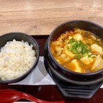 焼肉丼 炙り一番 - スンドゥブ（ホルモン）とごはん大