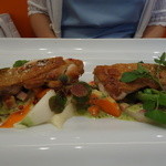 ビストロ ダイア - 三河地鶏の皮パリパリロースト