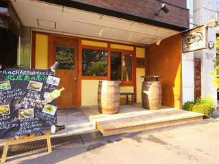 CHARBON - 袋町公園前の好立地！　こだわりの料理とソムリエが提案するワインを気楽に自由なスタイルで。