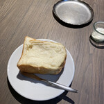 RACINES Boulangerie & Bistro - 