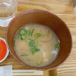 小さな食堂 ヒロ - お汁 (2023.01.17)