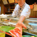 幸寿司 - 炙り金目鯛の握り！