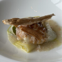 アルヴァ(アマン東京) - 白子のソテー　紅ズワイガニと下仁田ネギ　三重県産鮪のボッタルカ