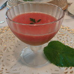 ラ・ロゼット - 6月　トマトとコンソメジュレの冷製スープ（ジュレは先月と微妙に違うのです！）