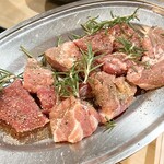 焼肉 はせ川 - ラム2人前600円×2