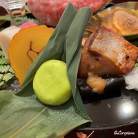 隨縁亭 ホテルモントレ京都 - 笹の粽の中には笹麩