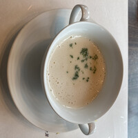 ポム・ダダン - 