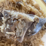 パンジャーブ - プラオの中の骨付きマトン肉