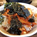 コッテジ - 牡蠣入り豆腐チゲをご飯にかけて韓国海苔をトッピングして