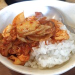 コッテジ - 牡蠣入り豆腐チゲをご飯にかけて