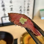 Nikukappou Kanjinya - 赤身ステーキはワサビを乗せてもイケる