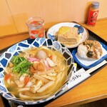 ふる里うどん  - 本領発揮☆
            しっぽくの季節なのです