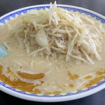 食堂ニューミサ - みそラーメン 900円 大盛 200円