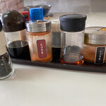 富士見うどん - 調味料 高級唐辛子 魚沼南蛮
      2023/01/17
      温かけ1玉 290円