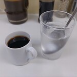 ライスカレー まんてん - コーヒーと水