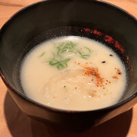 並木橋なかむら - お通しの粕汁（豊盃の酒粕）