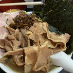 一条流がんこ総本家分家四谷荒木町 - 100
      悪魔肉、チャーシュー、のり、めんま、焦がしネギ