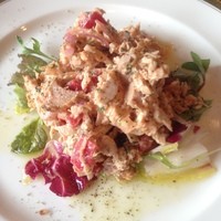 イノーヴェ - ﾛｰｽﾄﾁｷﾝのﾁｮｯﾌﾟｻﾗﾀﾞ