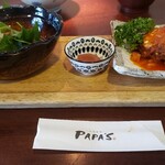 PAPA'S - 