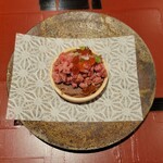 WAGYU USHITOMI GINZA - 山形牛サーロインのタルタル パテ いくら 穂紫蘇 最中 