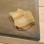 鮨 こいせ - ガリ