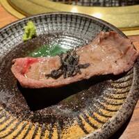 和牛とタン 焼肉 とみ 新橋本店 - 