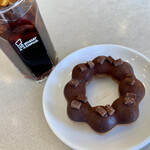 ミスタードーナツ - 料理写真:ミスドアイスコーヒー
大人のポン・デ・ショコラ濃厚生チョコレート