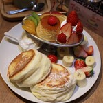 Fuku Kafe - プリンアラモードパンケーキ