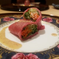 恵比寿 うしみつ - 和牛生春巻きのような　一品　