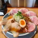 喜びラーメン 小太喜屋 - チャーシューがいっぱい✨