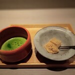 おい河 - 【わらびもちと抹茶】