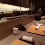 おい河 - カウンター